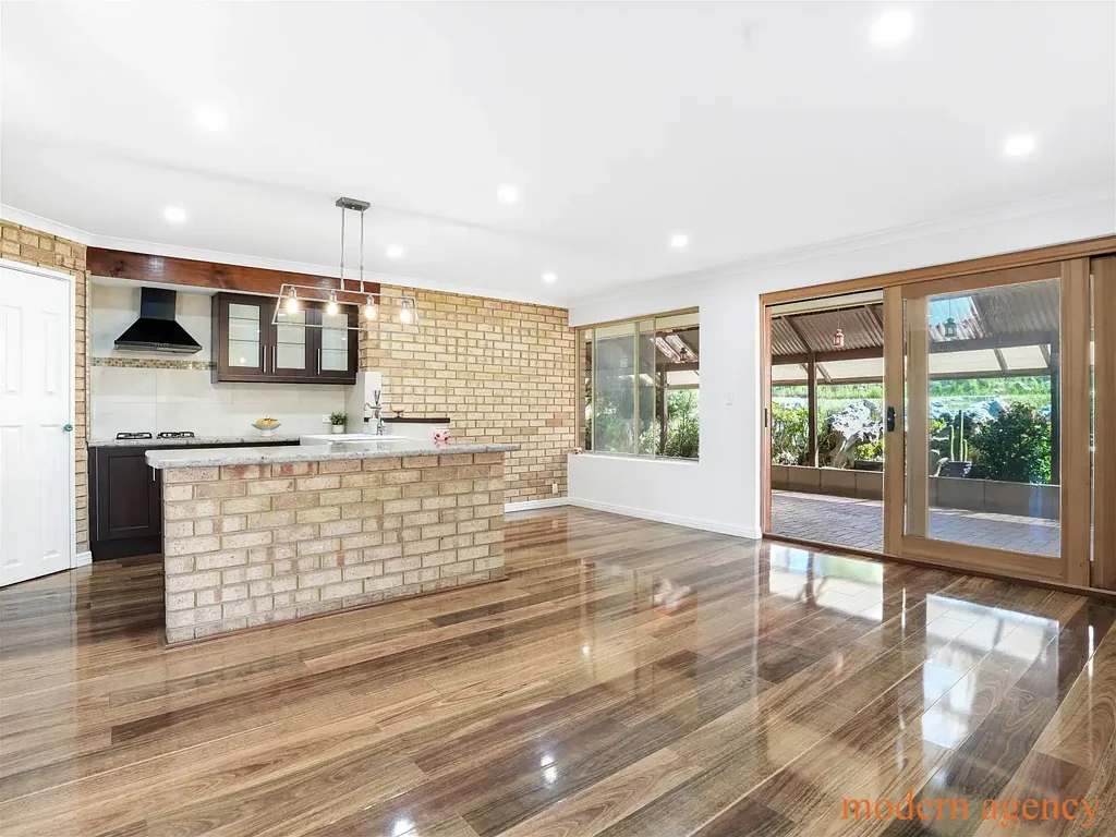Joondalup 3Kwarto Stunning Family Home for Sale in the Heart of Joondalup