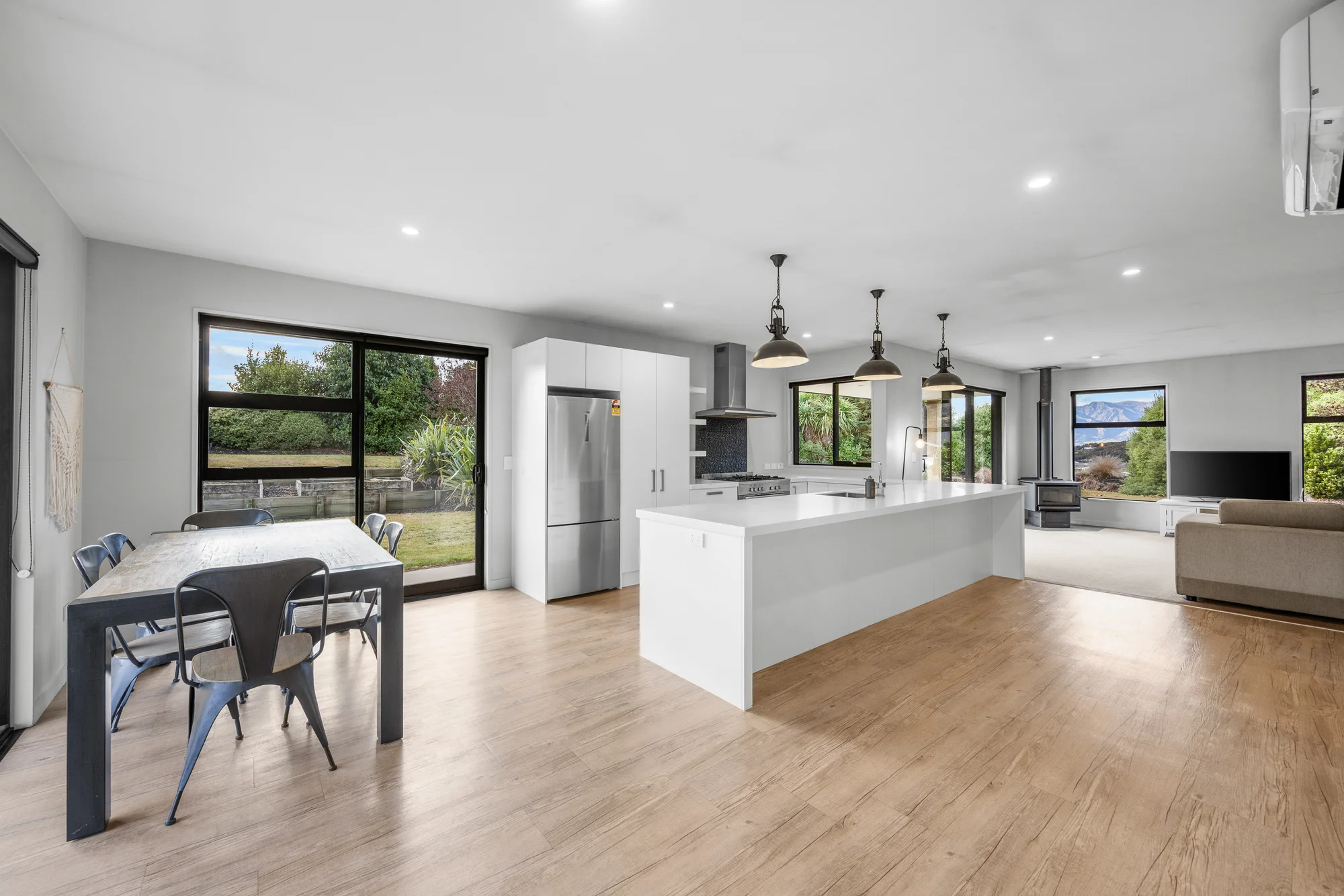 4 Beagle Lane, Wanaka, Otago, 4 Bedrooms, 2 Bathrooms, House