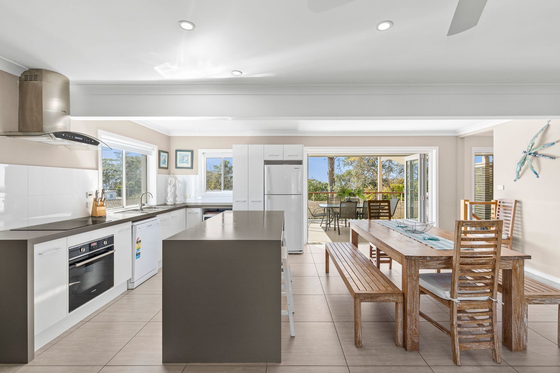 4 HILLTOP CR, MOLLYMOOK BEACH NSW 2539, 0 침실, 0 욕실, House