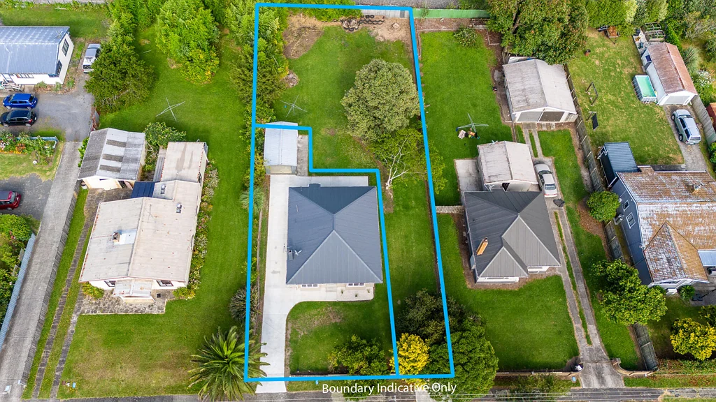 Huntly 3房  Two Titles! Renovated Home + Rear Section!