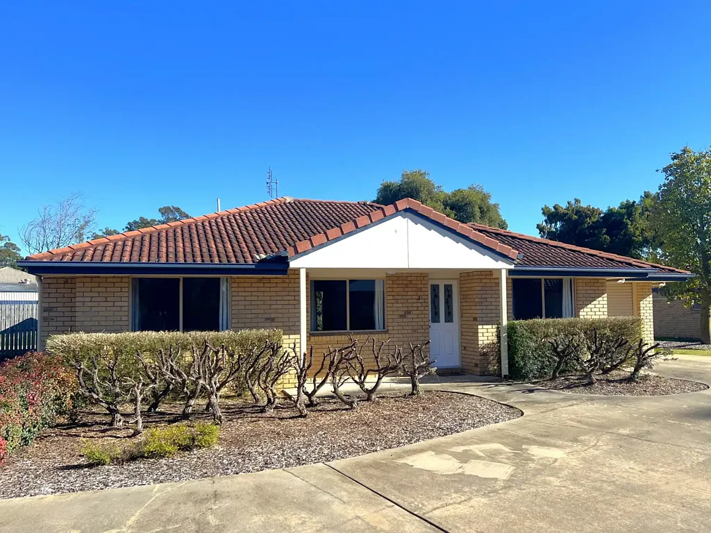 Unit 2/32-34 James Street, Kingaroy, QLD 4610