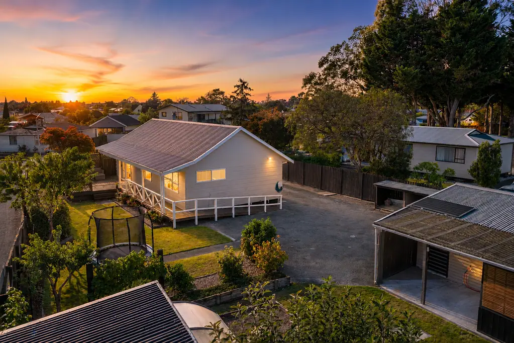 Renwick 3 Bedroom Genuine Motivation Here - Bring me your offer!