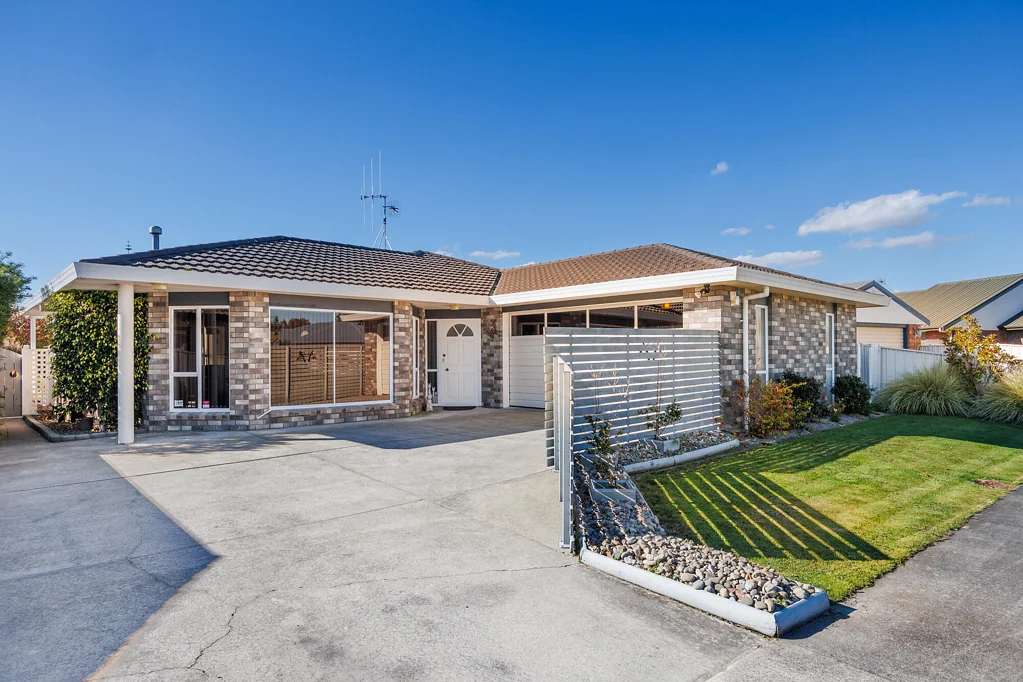 Roslyn 4 Bedroom Wonderful spacious family living
