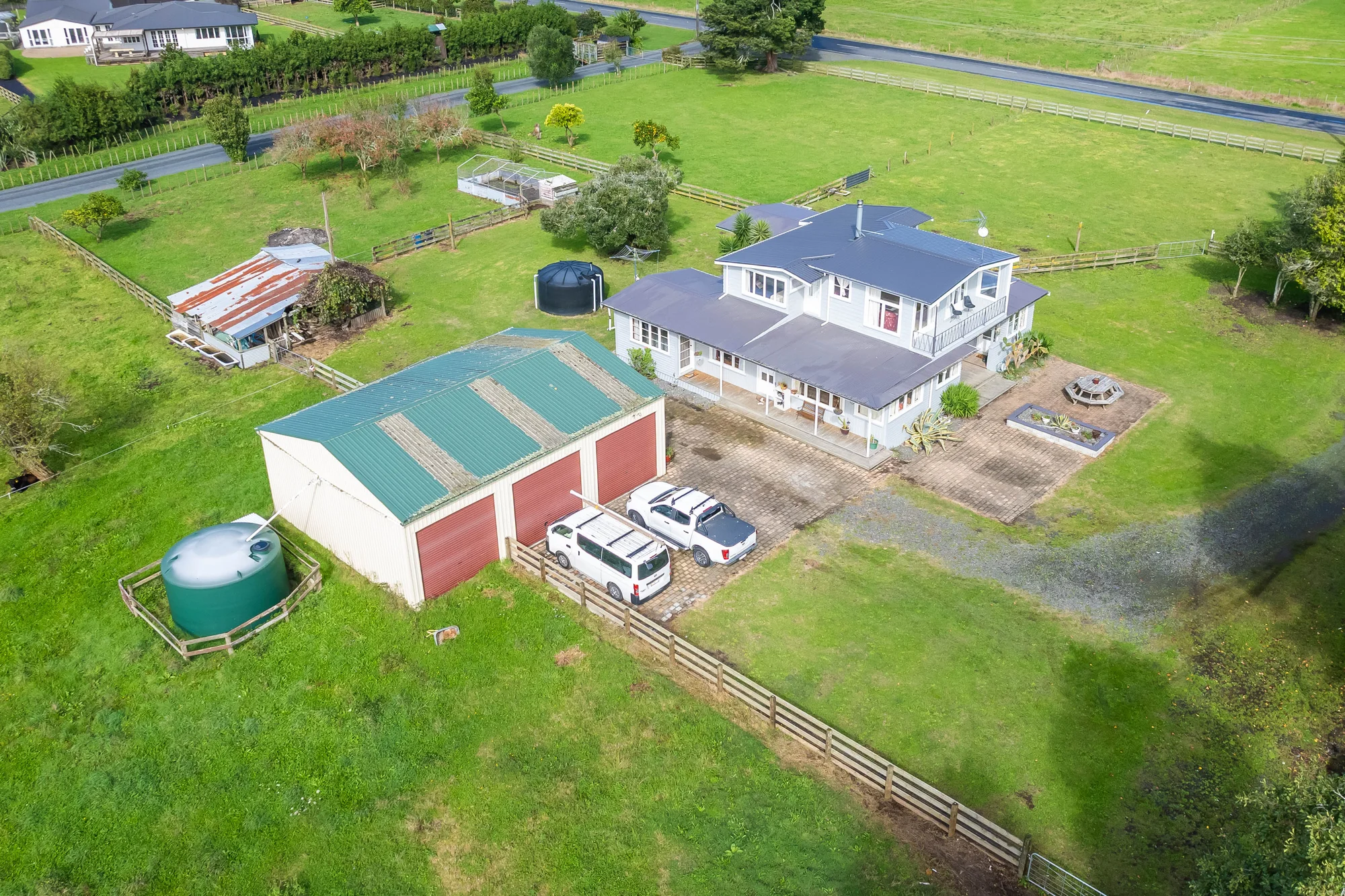 Whitikahu Value-Packed Lifestyle Living On 2.67 Acres