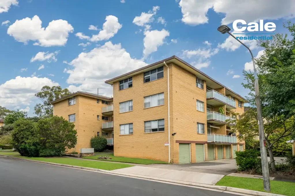 Epping 3غرفة نوم LARGE, TOP FLOOR APARTMENT