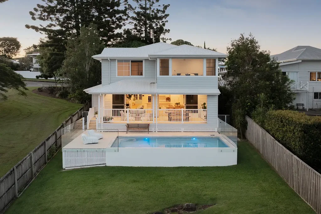 Buderim 4 Slaapkamer As-New Luxury Residence in a Prestigious Buderim Position