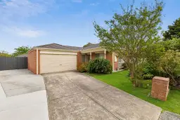 4 Gatwick Court, Cranbourne East