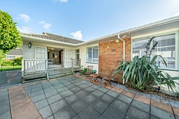41 Waipounamu Drive, Kelson