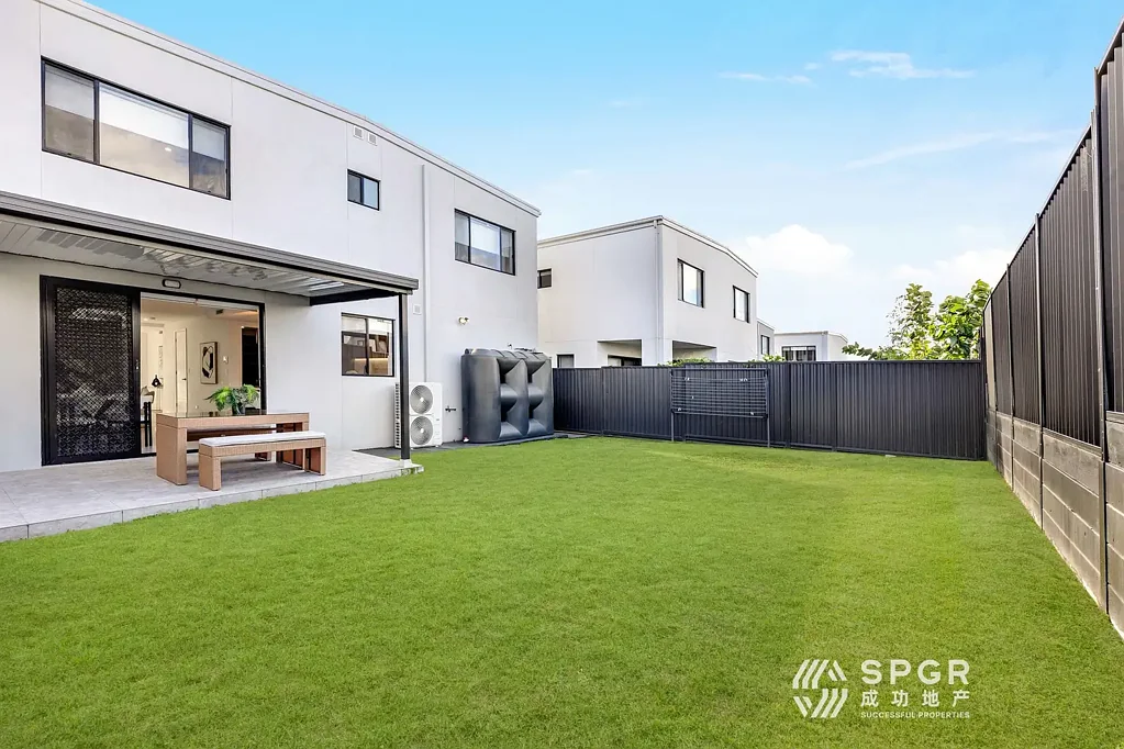 North Kellyville 5 Slaapkamer Spacious Family Luxury in a Prime Walk-to-Everything Location
