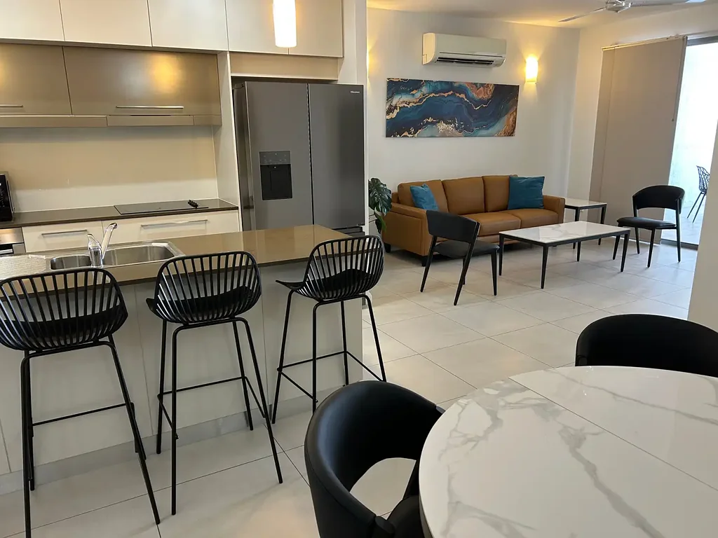 $800 fully furnished in CBD - Flexible lease