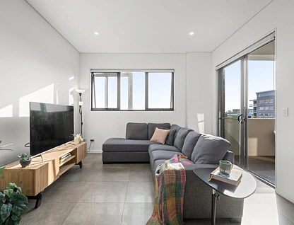 205/2 Thorogood Boulevard, North Kellyville, Central Tablelands, 2 phòng ngủ, 2 phòng tắm, Apartment