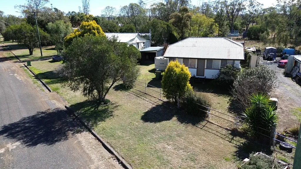 13 Daly Street, Quinalow, QLD 4403