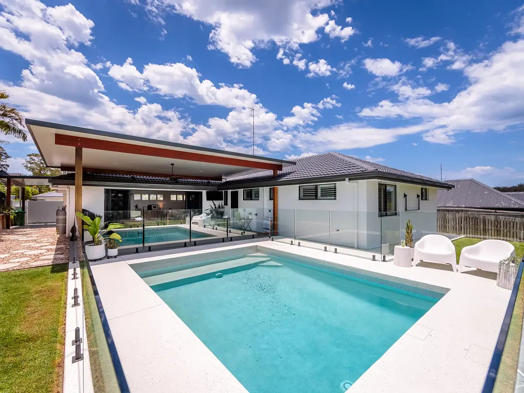 10 Koolewong Parade, Ashmore, QLD 4214