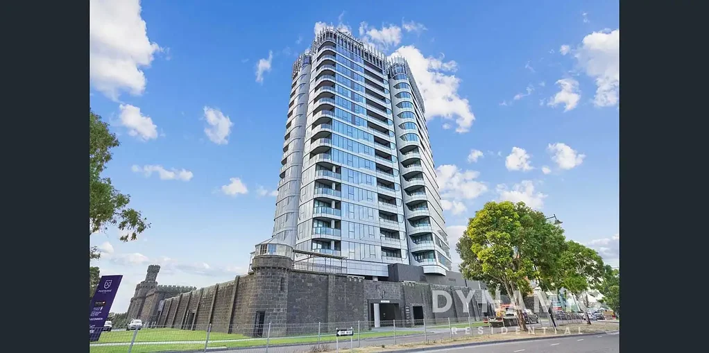 Coburg 1ห้องนอน MODERN LIVING AND IVESTMENT AT ITS BEST