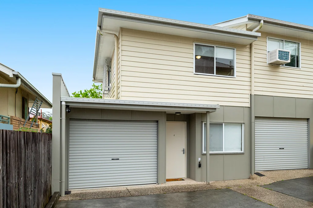 2/61 Thomas Street, Greenslopes, QLD 4120