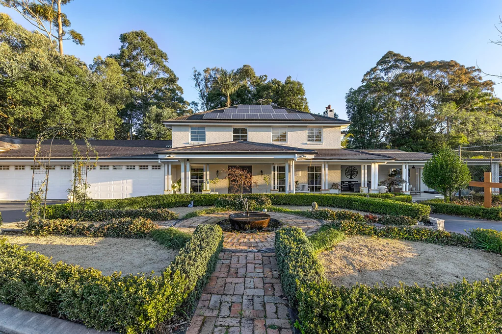Turramurra 8房 私家庄园的宏伟气派，极致奢华，并带独立公寓 Private estate grandeur with uncompromising luxury and a self-contained flat