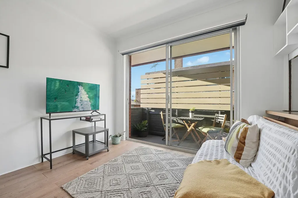 Centennial Park 1Kwarto Top-Floor Studio with Expansive City Views