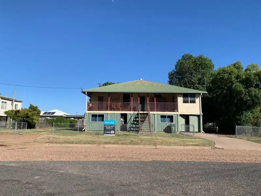 3 Dundas Street, Emerald, QLD 4720
