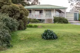 87 Gravelly Beach Road, Blackwall