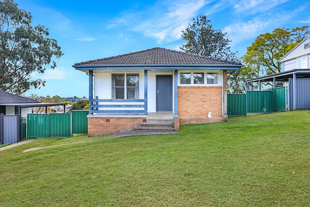 Muswellbrook 3房  Freshly Updated 3-Bedroom Home with Spacious Backyard