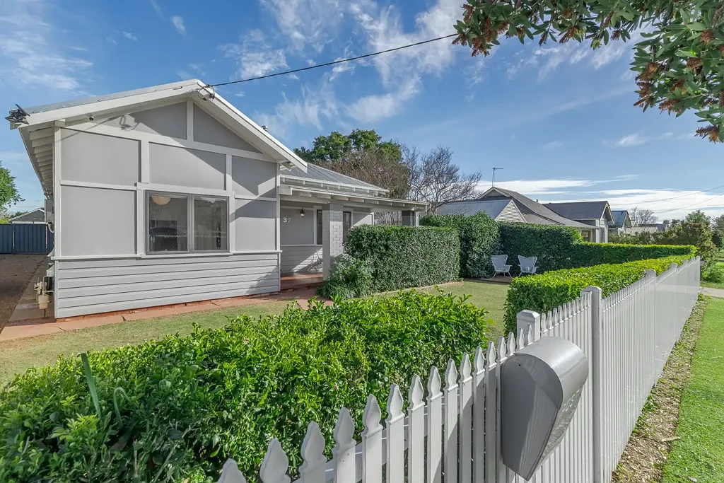Dubbo 4침실 Renovated South Dubbo Gem