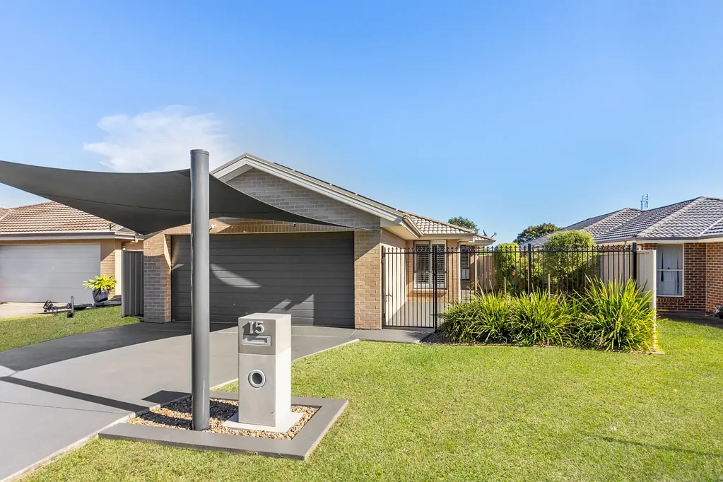 15 Regatta Way, Summerland Point, NSW 2259