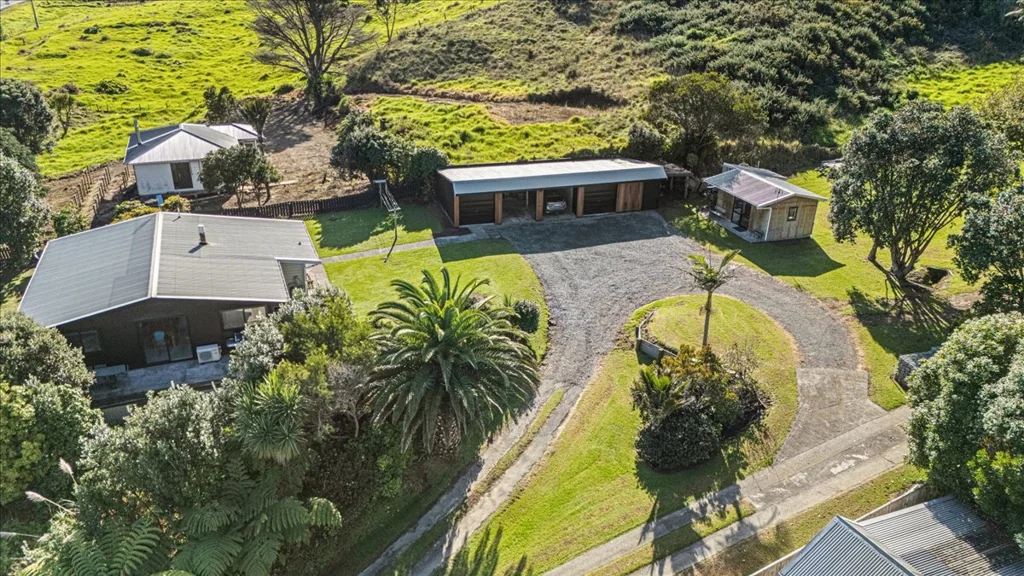 Mokau 3غرفة نوم Your dream beach home, fully updated