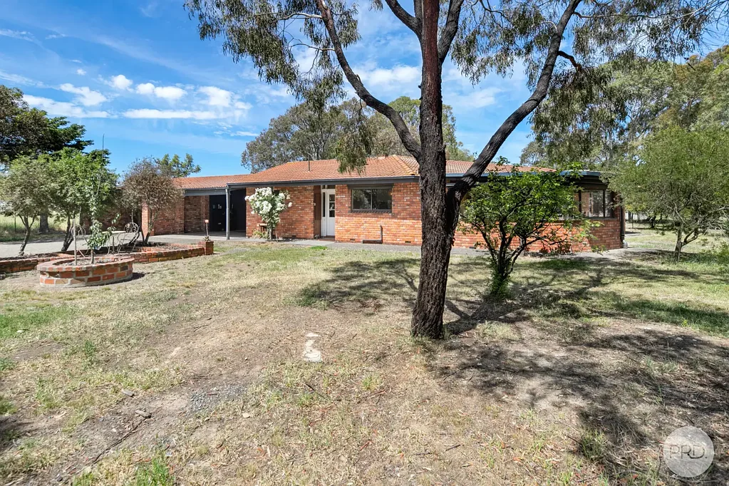 Clunes 3房  Tranquil Hobby Farm Lifestyle on 3 Secluded Acres