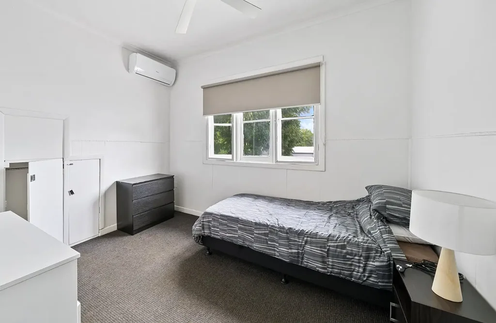 Fully Furnished Room Close to CBD