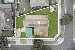 1 Hayden Road, Clayton South