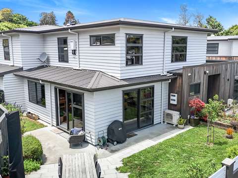 Chartwell 3房  Executive Living On River!
