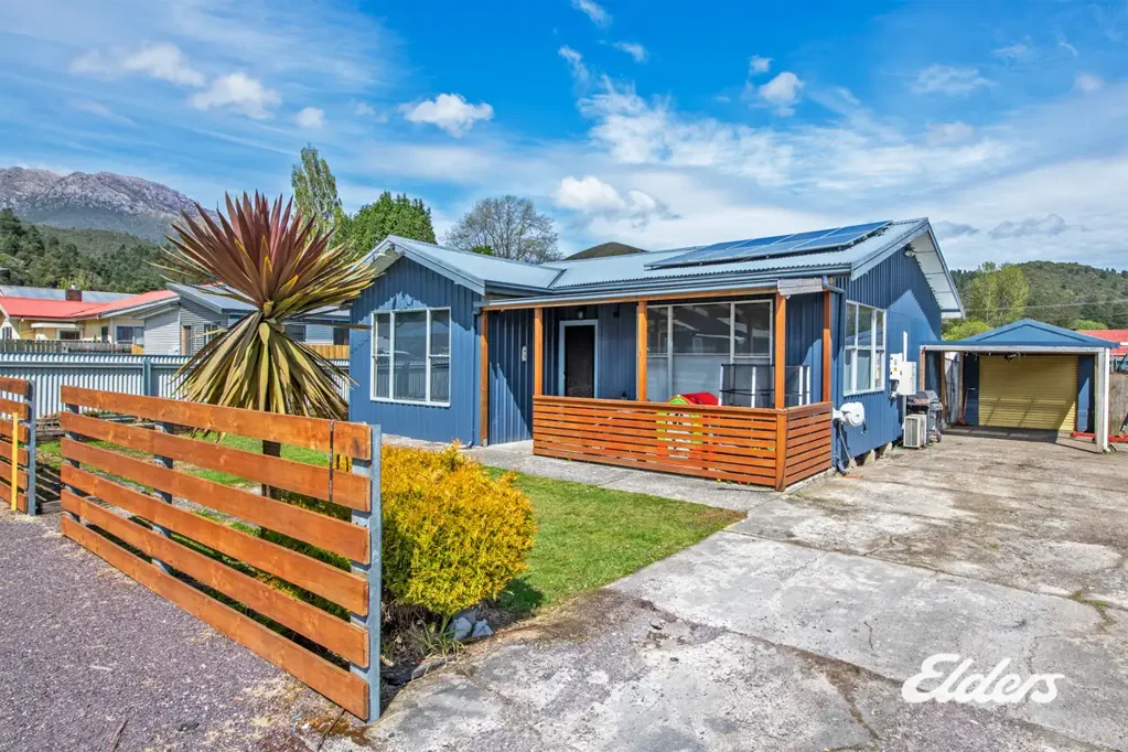 Queenstown 3 Bedroom LOW MAINTENANCE LIVING OR CLEVER INVESTING!
