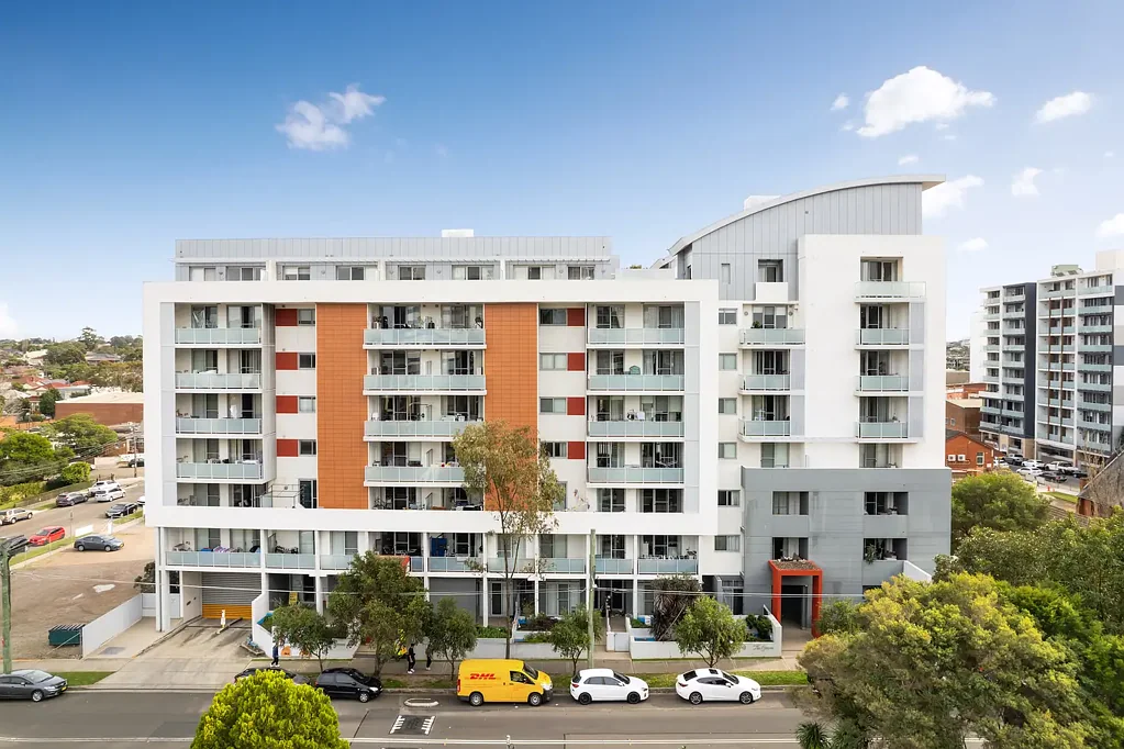 Lidcombe 2部屋 Spacious Contemporary Living | Separate Living & Dining | 3 Mins Walk to Lidcombe Station