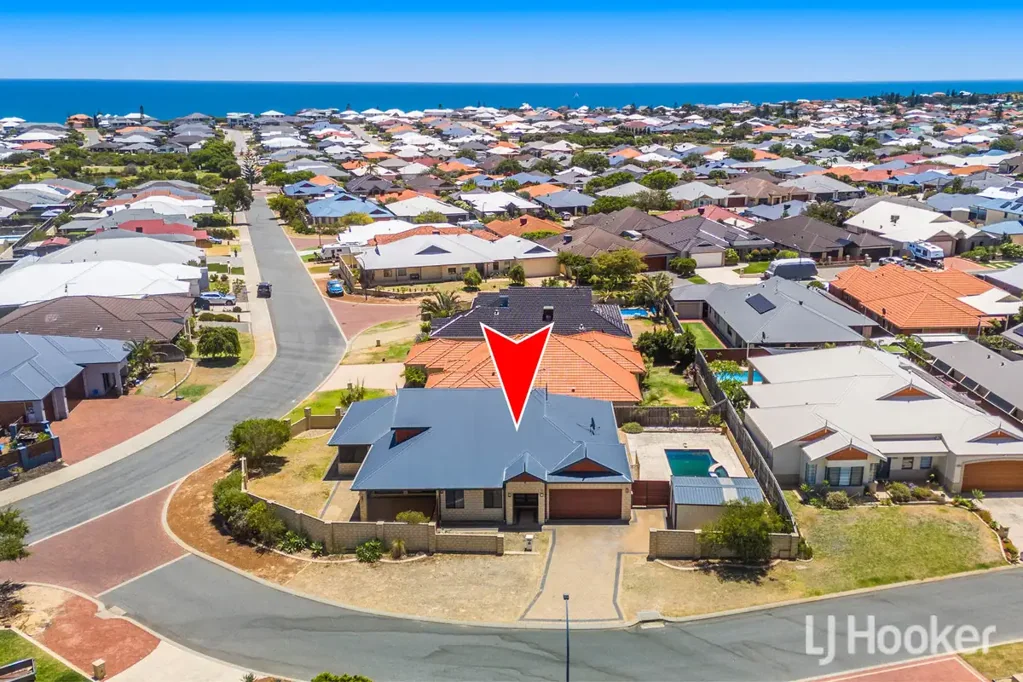 20 Bookleaf Loop, Halls Head, WA 6210