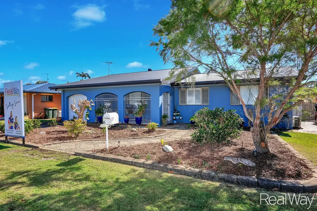 Bundaberg South 3ห้องนอน Stylish, Renovated & Ready to Enjoy!