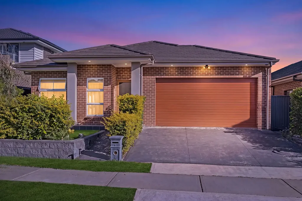 Jordan Springs 4部屋 Stunning Family Home