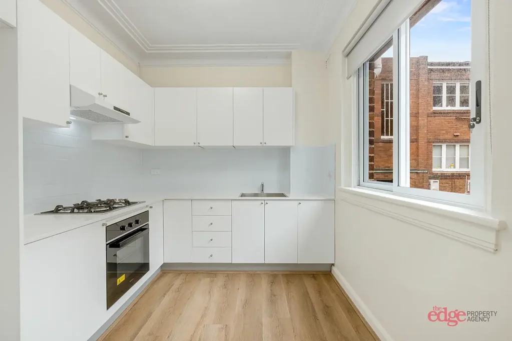 Spacious 2 bedroom apartment in the heart of Bondi - What more could you want?