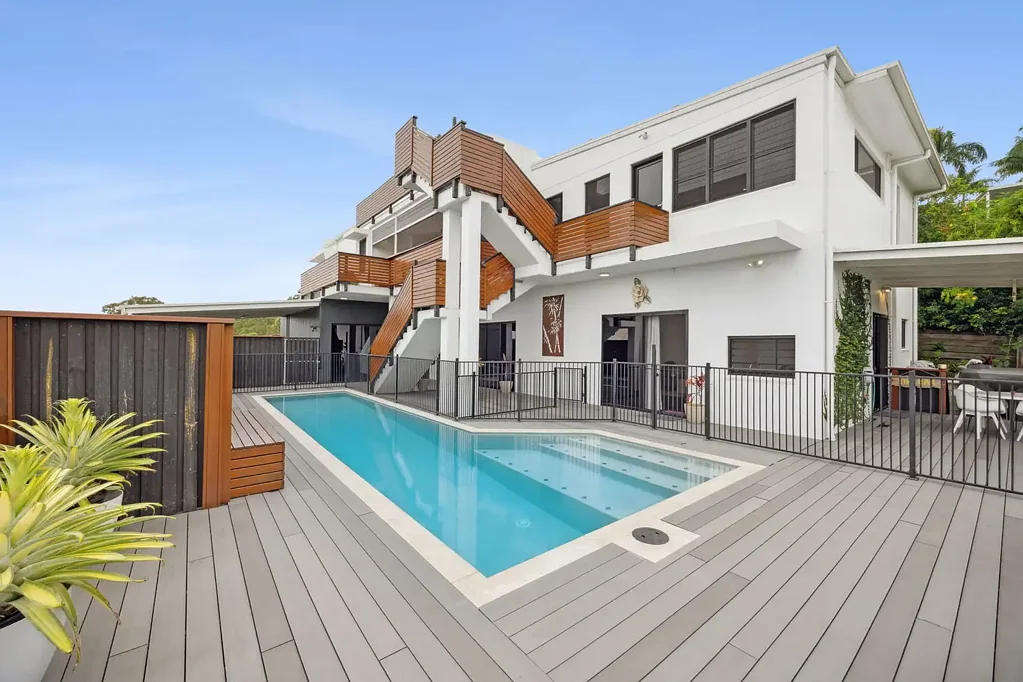 Buderim 5ਬੈੱਡਰੂਮ A Versatile Luxury Home With Dual Living Potential!