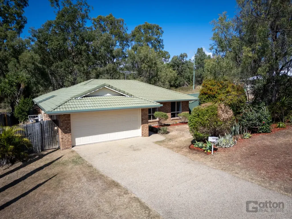 27 Davis Crescent, Gatton, QLD 4343