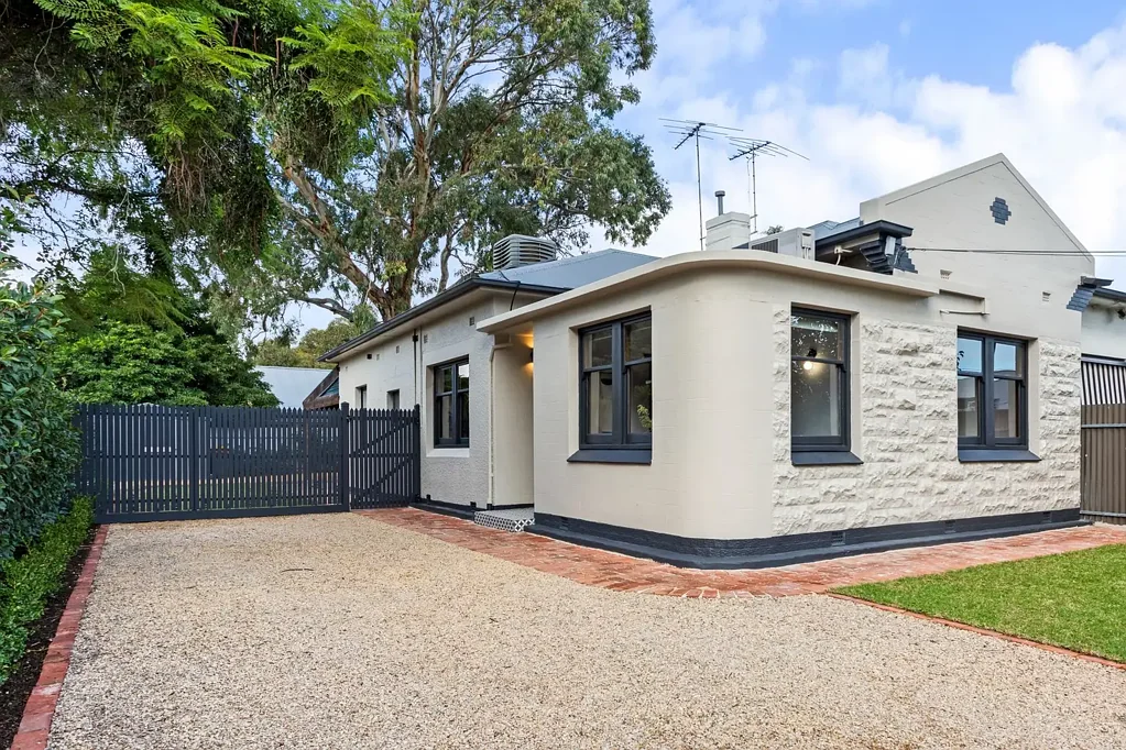 South Plympton 3 Slaapkamer Art Deco charm between city and sea