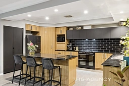 15 Connelly Place, Mount Helena