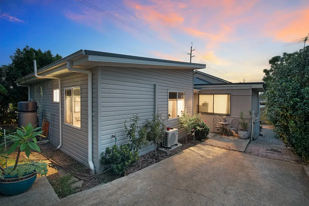 84 Fitzwilliam Road, Toongabbie, NSW 2146