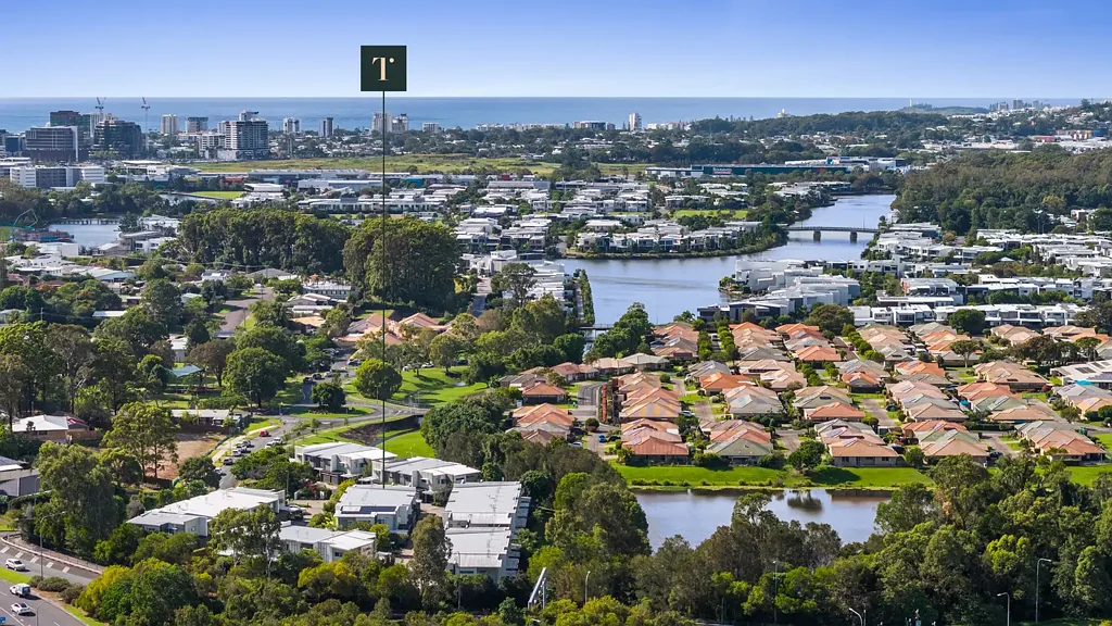 Maroochydore 2غرفة نوم Modern Coastal Townhouse in Prime Location