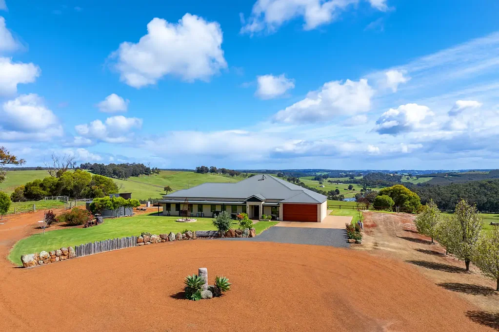 Glenlynn 4Kwarto An Exceptional Bridgetown Country Estate – 174 Acres of Lifestyle, Luxury & Opportunity