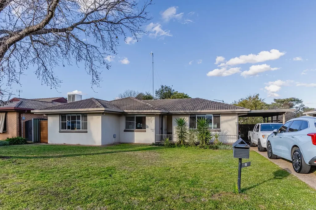 Dubbo 3غرفة نوم Updated Family Home With Strong Investment Appeal