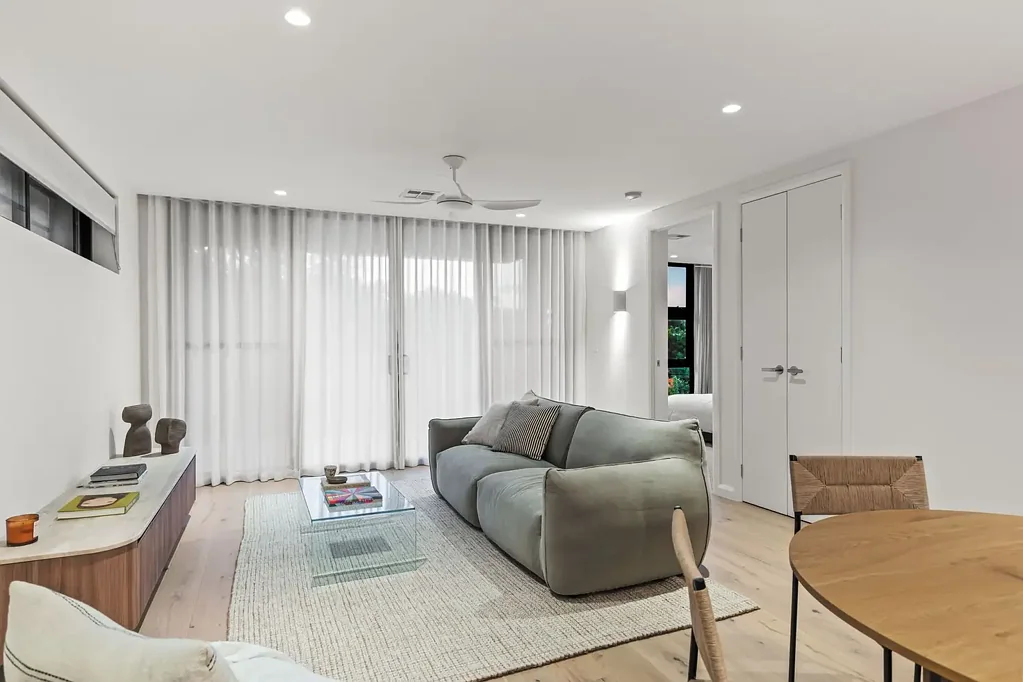 Toowong 3房  Generous Proportions, Premium Finishes, Unmatched Convenience