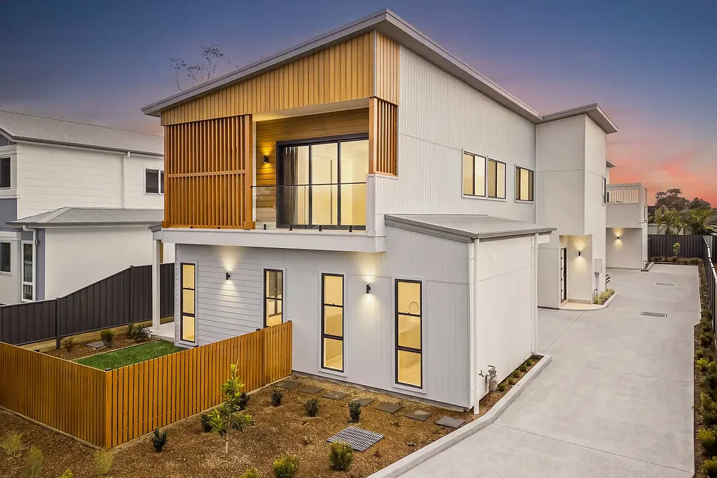 Ettalong Beach 3房  Brand new coastal townhouses – three available now