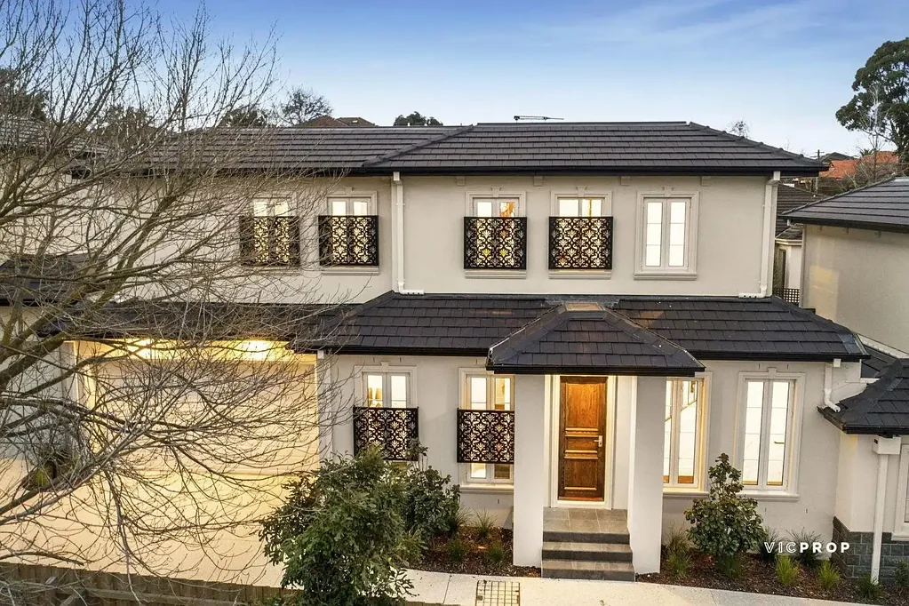 Camberwell 4Zimmer Timeless Sophistication and Pristine Owner-Occupied Living
