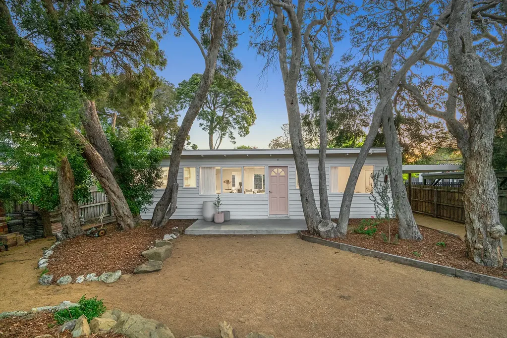 Barwon Heads 3房  Plenty of Potential in a Quiet Street
