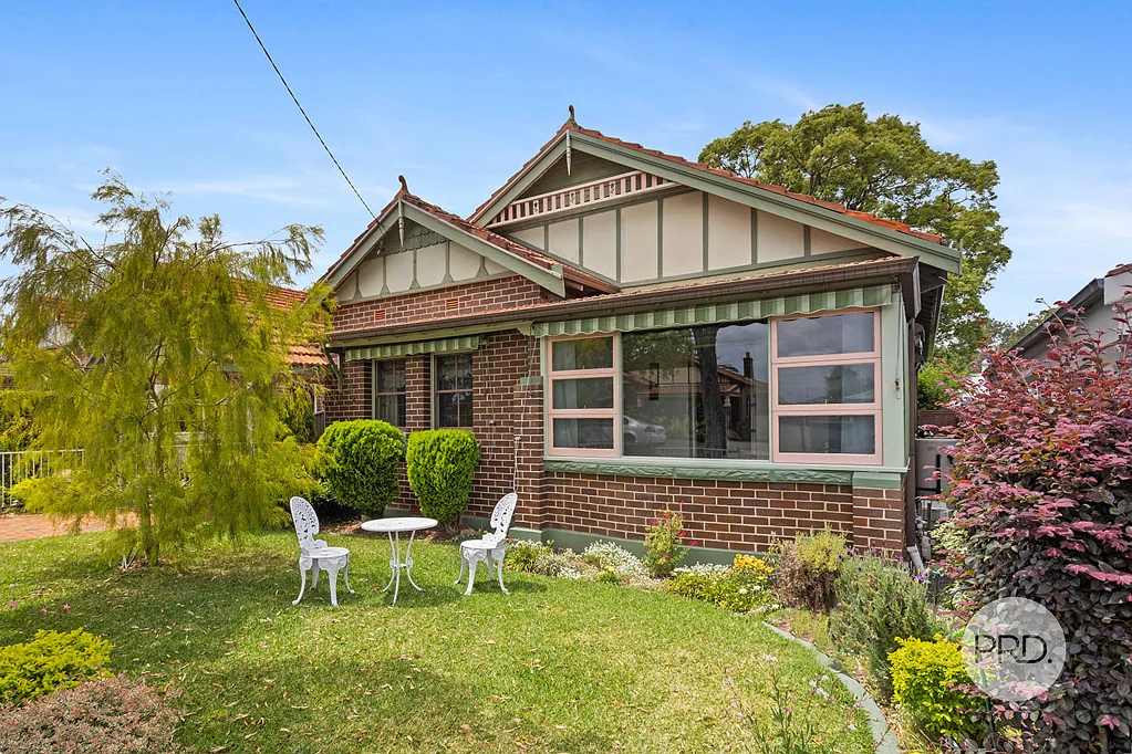 38 Wattle Street, Peakhurst, NSW 2210